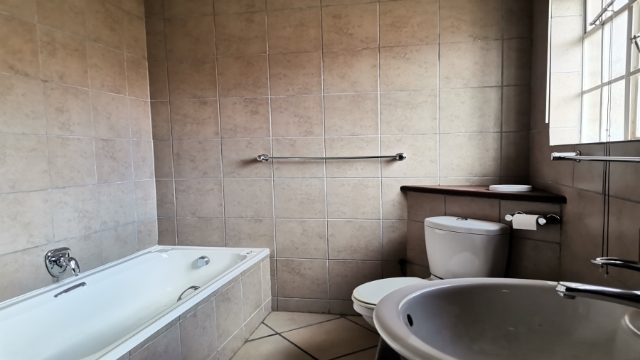 2 Bedroom Property for Sale in Potchefstroom North West